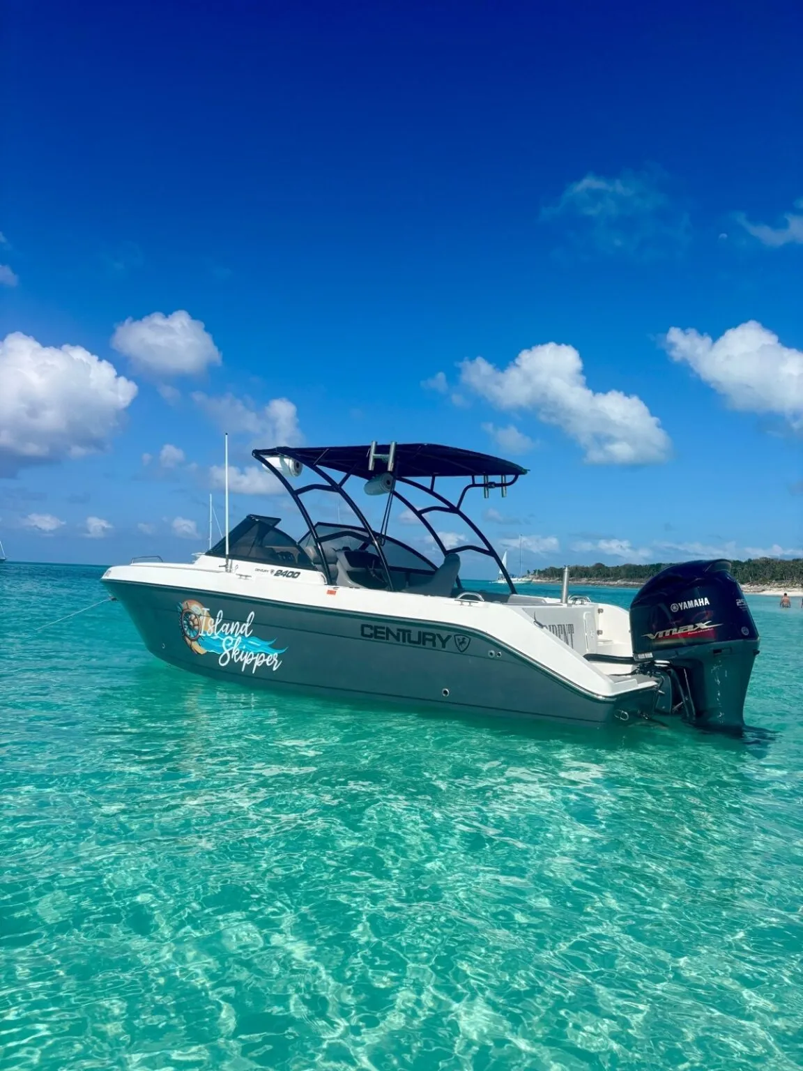 Island Skipper charter boat on turquoise Bahamian water